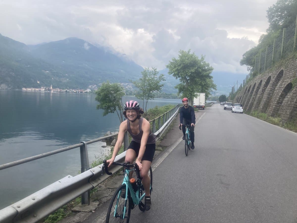 Cyclists over looking lake como - Ghisallo